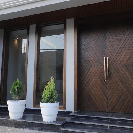 ホテルThe Royal Casa ルディヤーナー エクステリア 写真