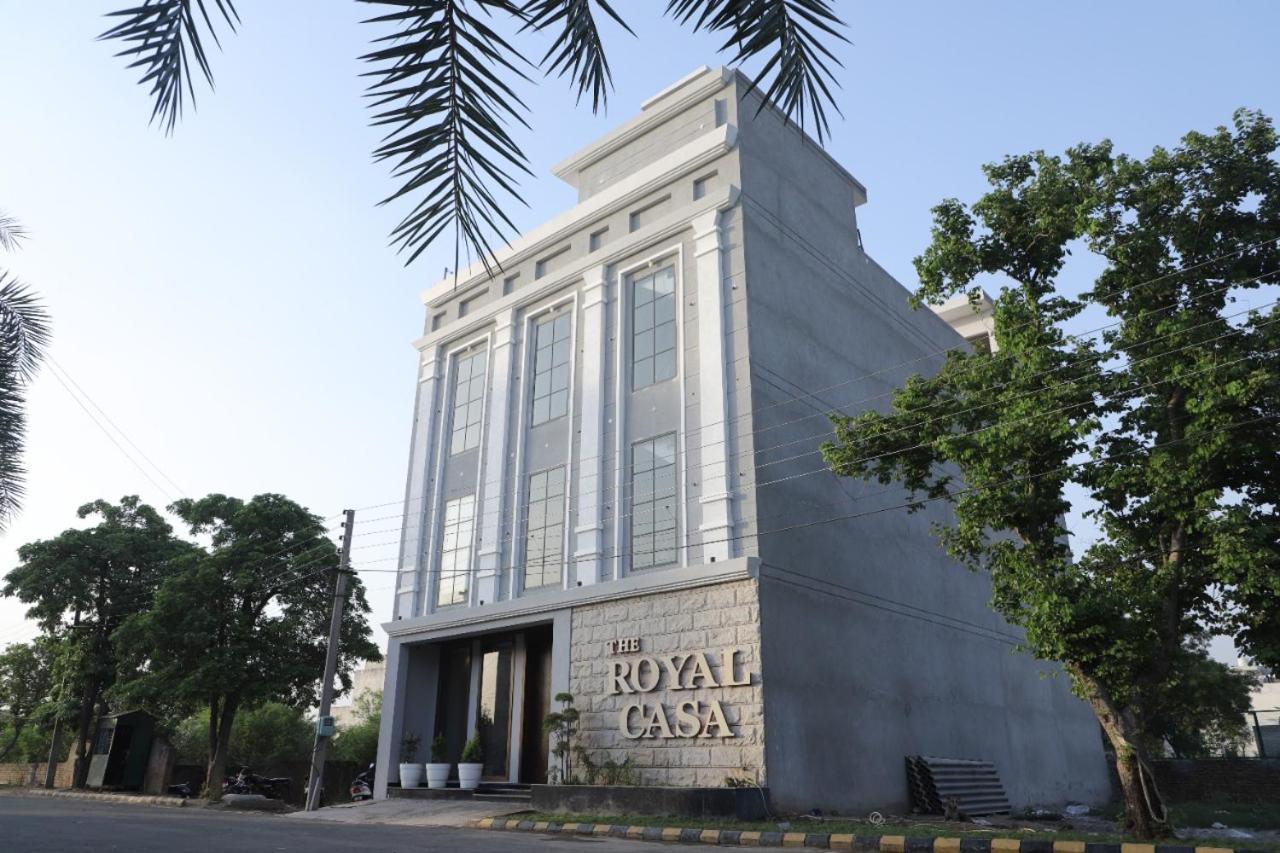 ホテルThe Royal Casa ルディヤーナー エクステリア 写真